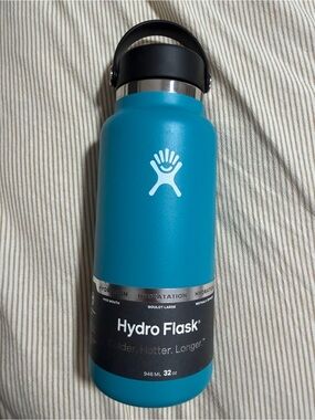Hydro Flask 32 oz Wide Mouth Water Bottle with Flex Cap in Laguna Blue (NWT)